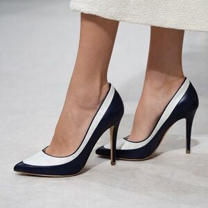 NWT Carmen Marc Volvo blue & white leather heels